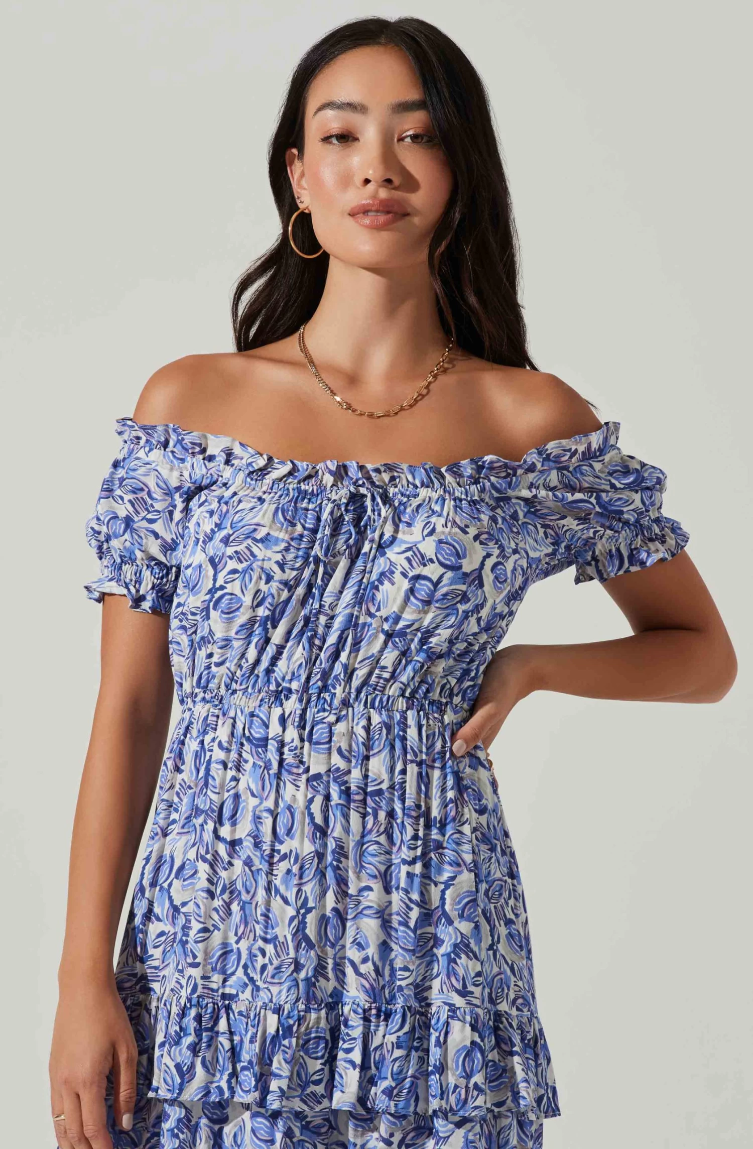 Viona Floral Off Shoulder Tiered Maxi Dress 2 Viona Floral Off Shoulder Tiered Maxi Dress - Image 2
