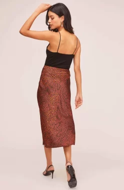 Pamela Animal Print Skirt -ASTR the Label Store ACS9022 RUST ANIMAL 5 scaled