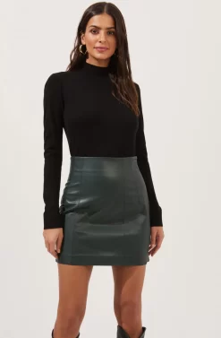 Meika Faux Leather Mini Skirt -ASTR the Label Store ACS9072 GREEN 2 scaled