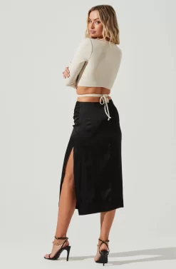 Perry Ruched Side Slit Midi Skirt -ASTR the Label Store ACS9086C BLACK 4 scaled