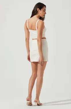 Monet Double Slit Mini Skirt -ASTR the Label Store ACS9093B CREAM 4 8b945ef0 8d69 4b4f bcc2 a8fe3e6fb1dd scaled