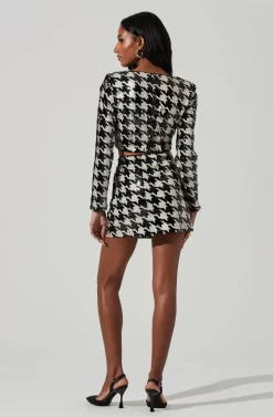 Darby Sequin Houndstooth Mini Skirt -ASTR the Label Store ACS9104 BLACKWHITE 4 scaled