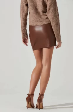 Atwell Faux Leather Lace Up Mini Skirt -ASTR the Label Store ACS9106 CHESTNUT 3 b9621184 d3bb 4f51 b694 deda070495c2 scaled