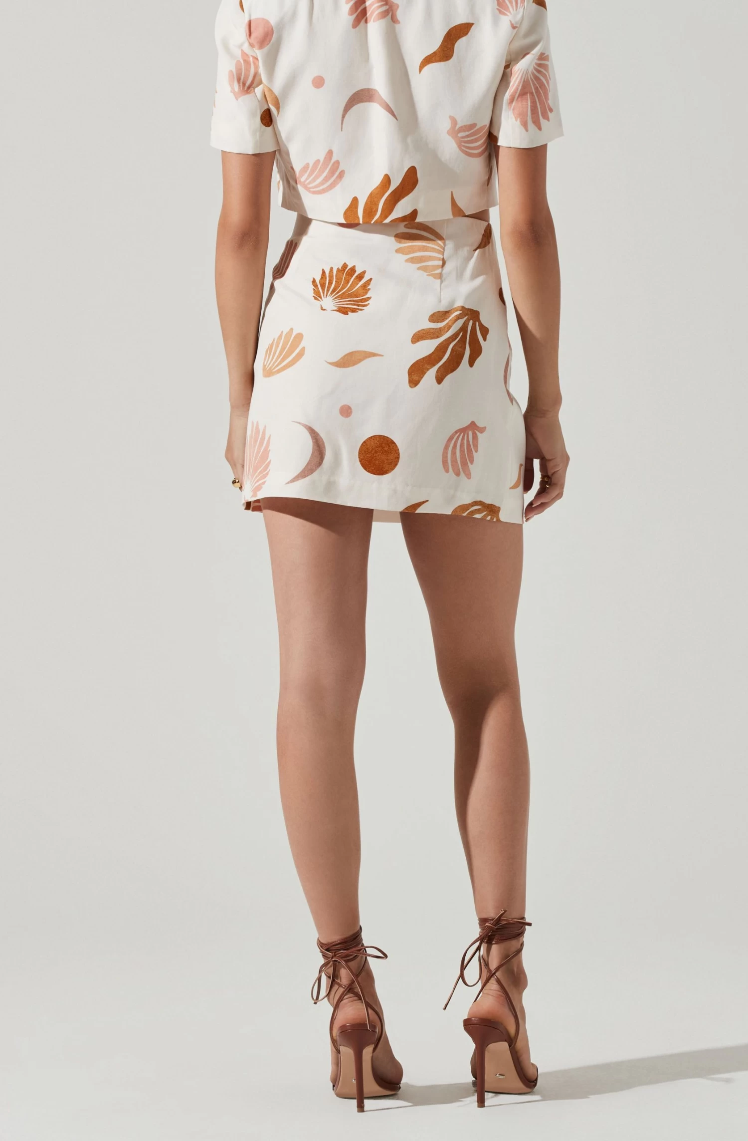Arza Abstract Mini Skirt 5 Arza Abstract Mini Skirt - Image 5