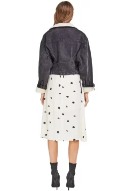 Jefferson Jacket -ASTR the Label Store ACT13717 BLACK WASH DENIM 03 scaled