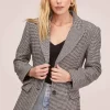Arlo Blazer