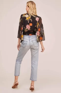 Imogen Floral Top -ASTR the Label Store ACT15586 BLACK MULTI FLORAL 4 scaled