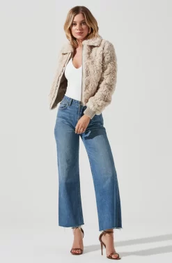 Suzanne Faux Fur Jacket -ASTR the Label Store ACT15588C OATMEAL 3 scaled