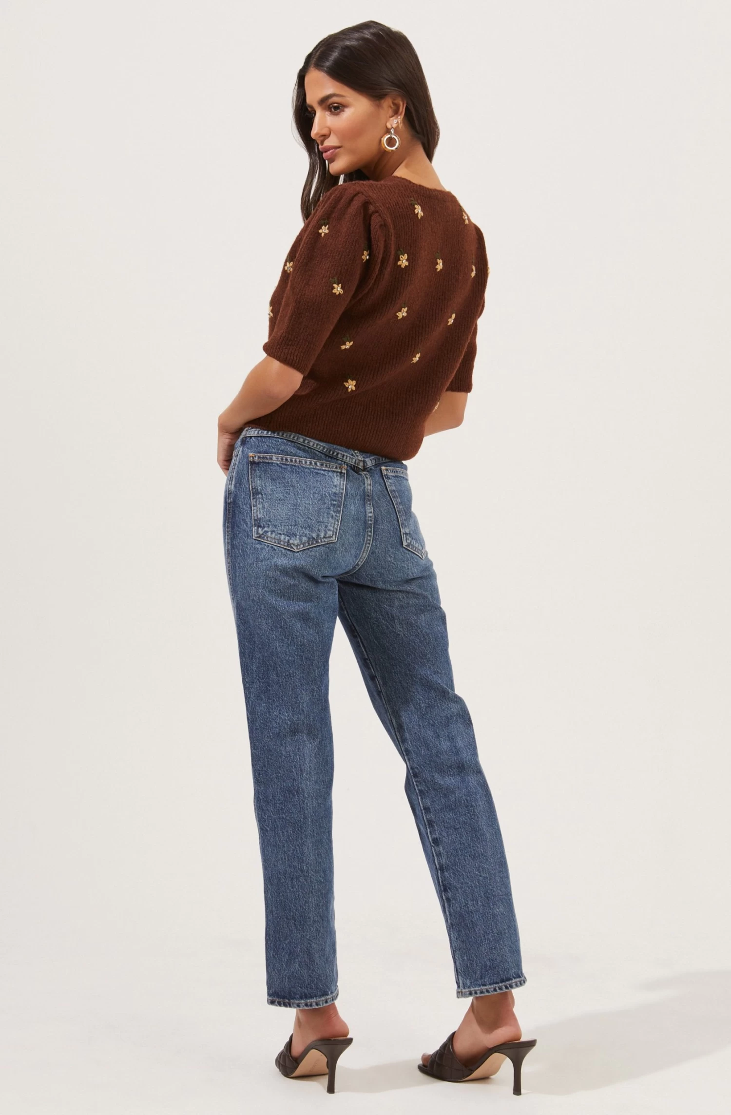 Valeria Flower Embroidered Short Sleeve Cardigan 3 Valeria Flower Embroidered Short Sleeve Cardigan - Image 3