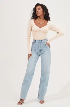 Tarzana Ribbed Knit Sweetheart Sweater -ASTR the Label Store ACT16984 WHITE 3 scaled