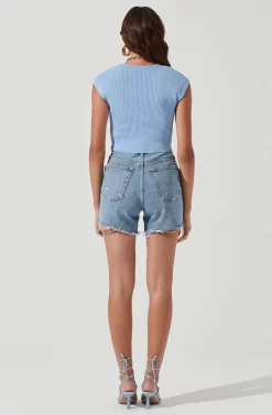 Alta Sweetheart Cap Sleeve Top -ASTR the Label Store ACT17075 LIGHTBLUE 0453 scaled