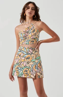 Covina Tropical Print Mini Skirt -ASTR the Label Store ACT17209 TROPICALPAPAYA 0025 scaled