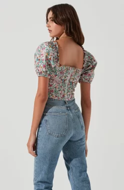 Romilly Floral Puff Sleeve Top -ASTR the Label Store ACT17221 FUCHSIAMULTIFLORAL 6 scaled