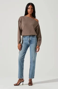 Brooklyn Off Shoulder Sweater -ASTR the Label Store ACT17273 DARKTAUPE 0379 scaled