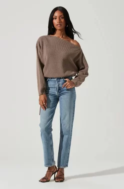 Brooklyn Off Shoulder Sweater -ASTR the Label Store ACT17273 DARKTAUPE 0382 scaled