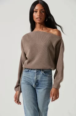 Brooklyn Off Shoulder Sweater -ASTR the Label Store ACT17273 DARKTAUPE 0383 scaled