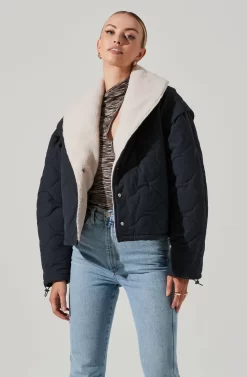 Nadine Quilted Faux Shearling Jacket -ASTR the Label Store ACT17275 NAVY 11071 scaled
