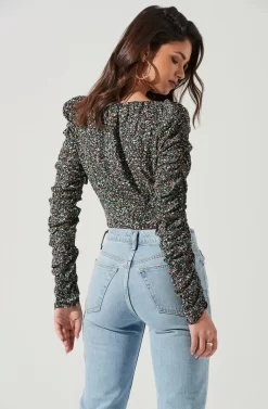 Livie Floral Ruched Sleeve Top -ASTR the Label Store ACT17323 BLACKGREENDITSY 0321 scaled