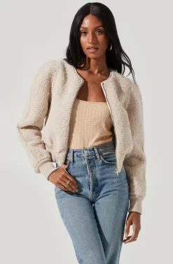 Stacy Faux Fur Jacket -ASTR the Label Store ACT17335 IVORY 0976 scaled