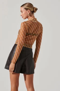 Wilma Faux Leather Shorts -ASTR the Label Store ACT17338M MUSTARDCREAMGEO 4 43d8f3fb 6252 42aa bac6 5d8b468d2c43 scaled