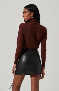 Alden Turtleneck Sweater -ASTR the Label Store ACT17410 RUST 3 scaled