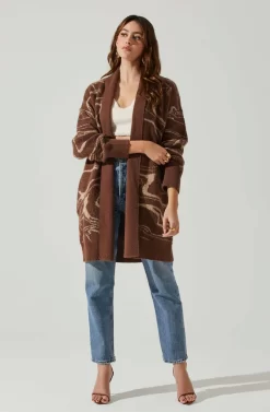 Vada Abstract Swirl Oversized Sweater -ASTR the Label Store ACT17580SH BROWNSWIRL 2 scaled