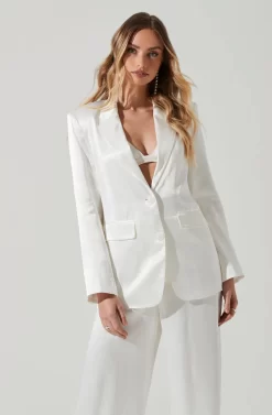 Kimia Satin Oversized Blazer -ASTR the Label Store ACT17722 WHITE 3 scaled