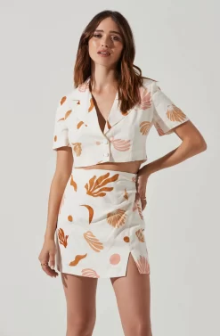 Kiria Cropped Jacket -ASTR the Label Store ACT17762P BROWNPINKCREAM 3 scaled