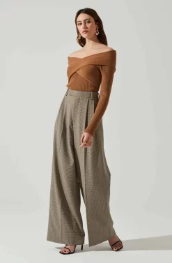 Zayla Off The Shoulder Sweater -ASTR the Label Store ACT17825 BROWN 2 scaled