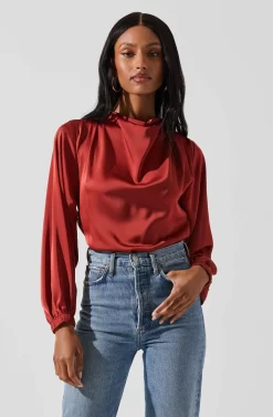Veronica Satin Cutout Top -ASTR the Label Store ACT17833S RUST 4 scaled