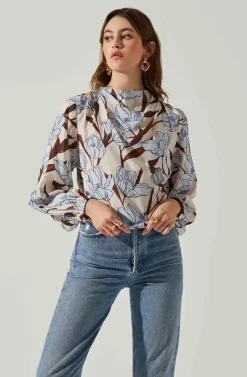 Veronica Floral Cutout Top -ASTR the Label Store ACT17833 BLUEFLORAL 4 scaled