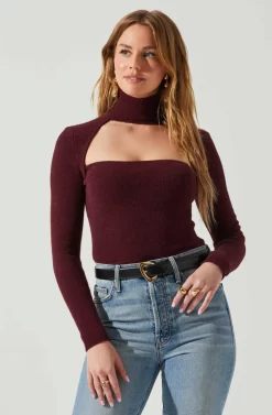 Izabella Turtleneck Cutout Sweater -ASTR the Label Store ACT17888 WINE 3 scaled
