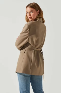 Galilea Oversized Blazer -ASTR the Label Store ACT17892 BROWN 6 scaled