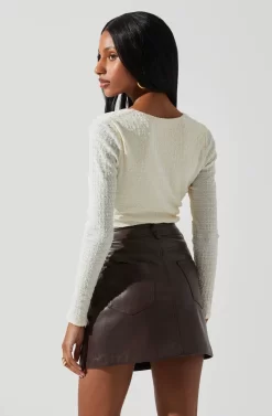 Ren Textured Sweetheart Long Sleeve Top -ASTR the Label Store ACT17975 CREAM 6 scaled