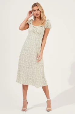 Short Sleeve Ruffle Neck Dress