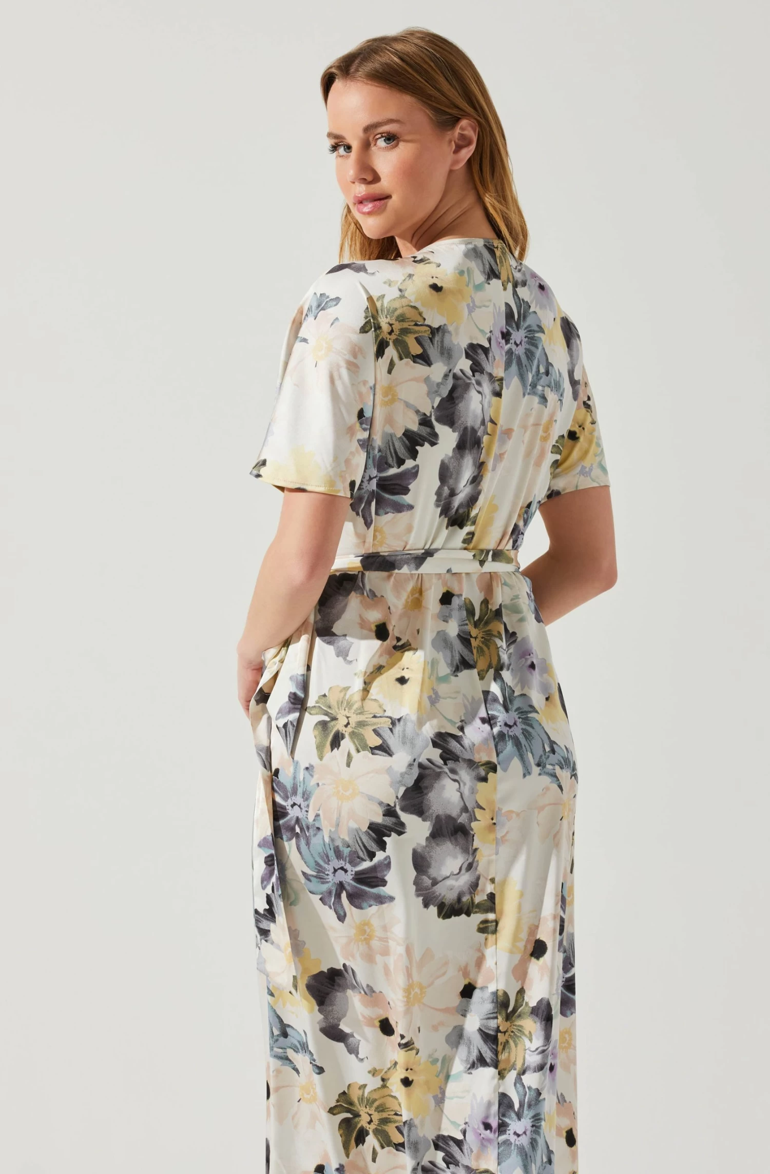 Floral Short Sleeve Wrap Front Maxi Dress 5 Floral Short Sleeve Wrap Front Maxi Dress - Image 5