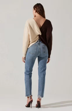 Two Toned Twist Back Sweater -ASTR the Label Store ALT16617 FCI BROWNCONTRAST 5 scaled