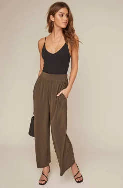 Pleated Wide Leg Pant -ASTR the Label Store AP7071 OLIVE 5A scaled