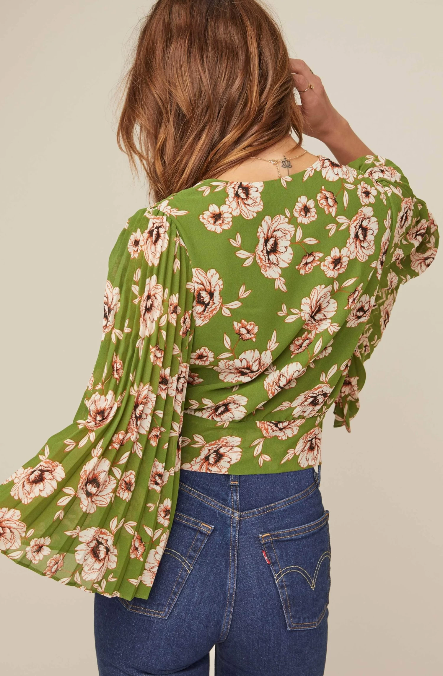 Pleated Sleeve Floral Wrap Top 4 Pleated Sleeve Floral Wrap Top - Image 4