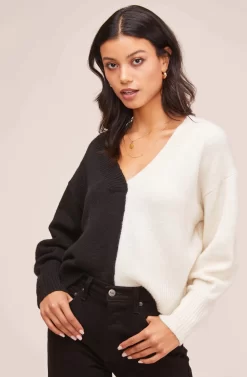 Tandem Color Block Sweater -ASTR the Label Store AT15602 BLACK IVORY 3 scaled