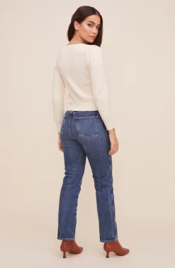 Long Sleeve Sweetheart Neck Cropped Sweater -ASTR the Label Store AT15644 003 CREAM 4 scaled