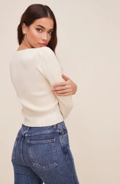 Long Sleeve Sweetheart Neck Cropped Sweater -ASTR the Label Store AT15644 003 CREAM 5 scaled