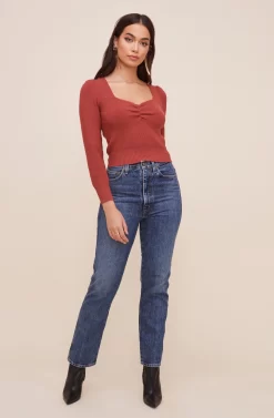 Long Sleeve Sweetheart Neck Cropped Sweater -ASTR the Label Store AT15644 003 MARSALA 1 scaled