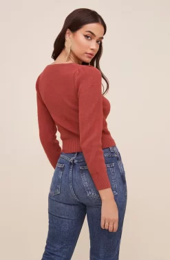 Long Sleeve Sweetheart Neck Cropped Sweater -ASTR the Label Store AT15644 003 MARSALA 2 scaled