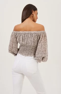 Off The Shoulder Cropped Volume Sleeve Top -ASTR the Label Store AT16510 LIGHTGREYDITSY 6 scaled