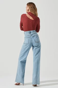 Slit Mock Neck Top -ASTR the Label Store AT16954 RUST 4 scaled