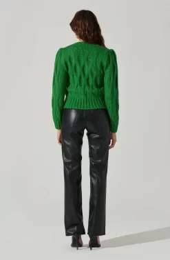 Distressed Cable Knit Sweater -ASTR the Label Store AT17363 KELLYGREEN 5 scaled