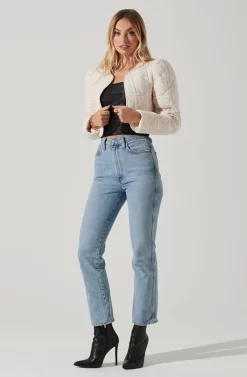 Lucia Quilted Cropped Puff Sleeve Jacket 14 Lucia Quilted Cropped Puff Sleeve Jacket -ASTR the Label Store AT17627 OFFWHITE 1 scaled