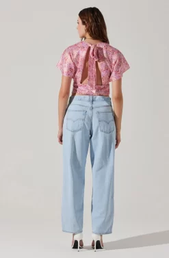 Satin Tie Back Flutter Sleeve Top -ASTR the Label Store AT17720 PINKREDMULTIFL 5 scaled