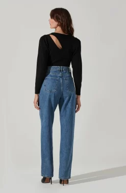 Asymmetrical Top With Long Sleeves -ASTR the Label Store LT17450 FCI BLACK 5 scaled